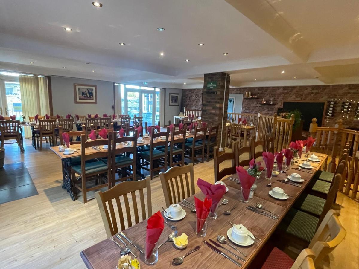 Navaar House Hotel Penicuik Bagian luar foto